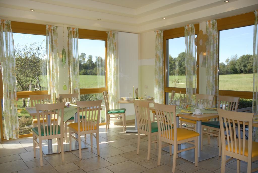 Gasthaus-Pension Hofmann Oberdachstetten Bagian luar foto