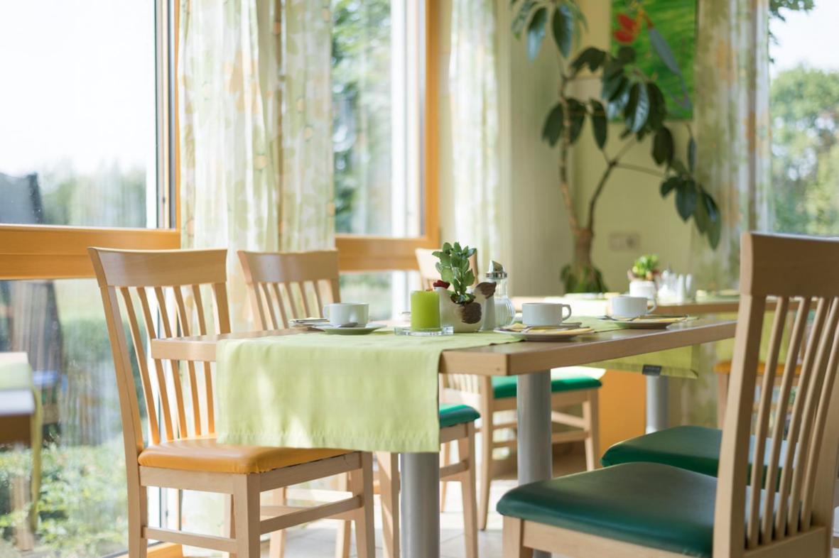 Gasthaus-Pension Hofmann Oberdachstetten Bagian luar foto