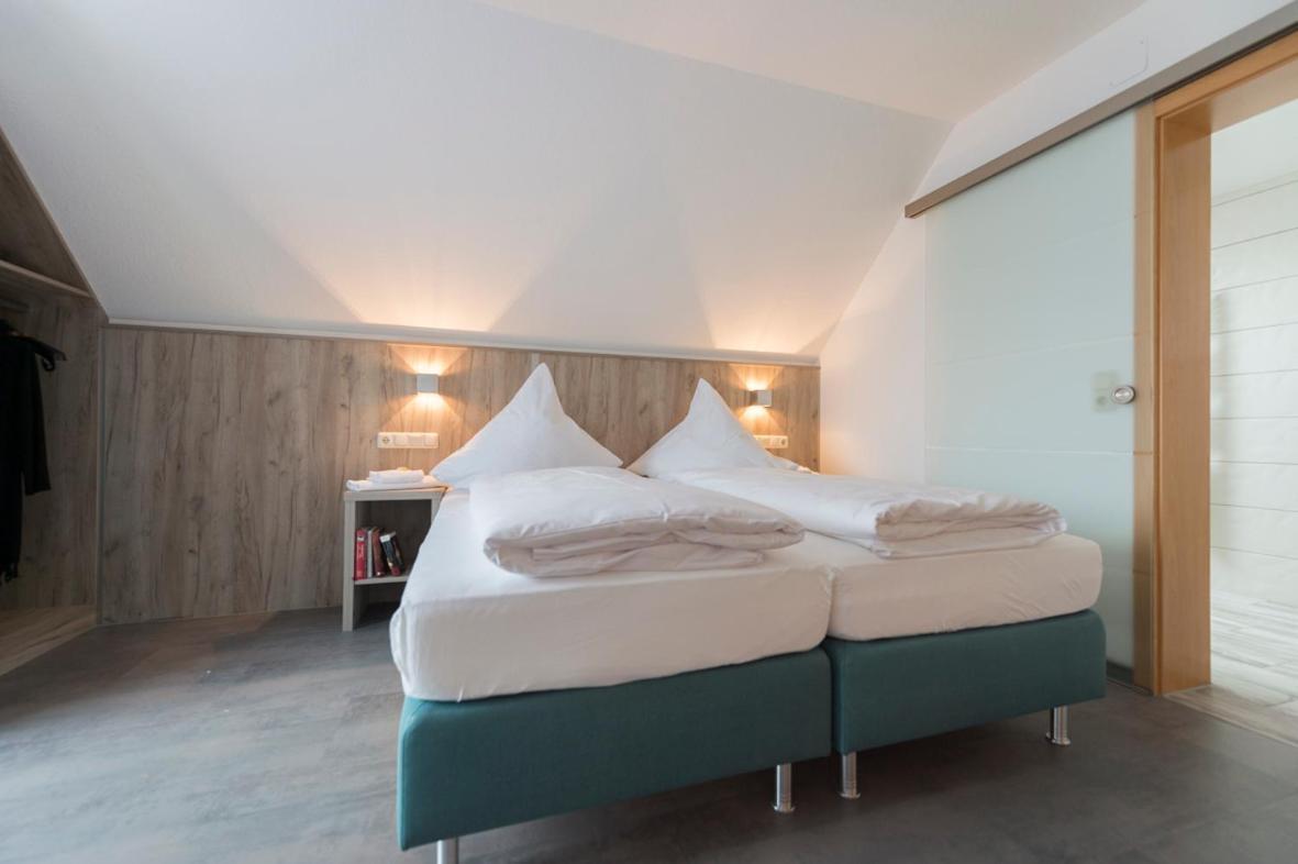 Gasthaus-Pension Hofmann Oberdachstetten Bagian luar foto
