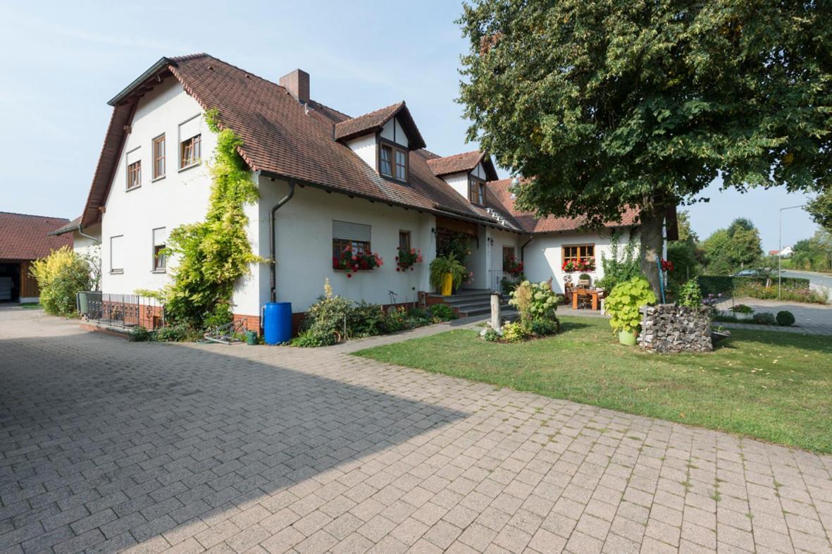 Gasthaus-Pension Hofmann Oberdachstetten Bagian luar foto